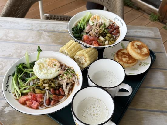 大理雙廊半島了了族親水客棧優惠