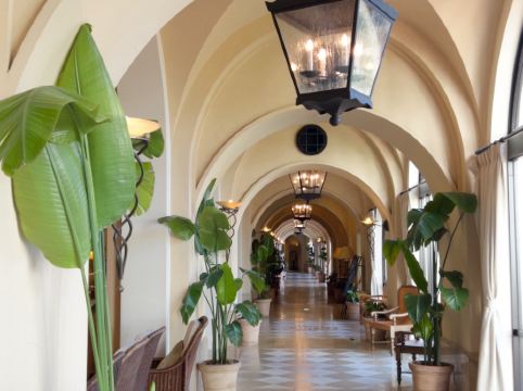 ホテル日航アリビラ クーポン