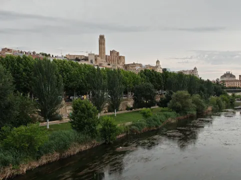 Parador de Lleida Cerca del hotel Photos