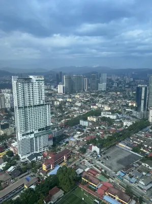 The Luxe By Infinitum by QC Dekat Hotel Photos