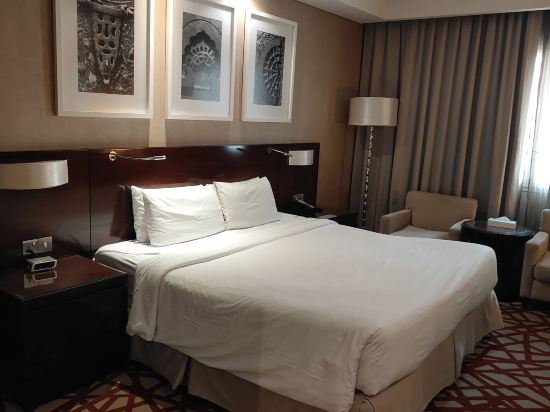 杜拜迪爾拉皇冠假日酒店優惠