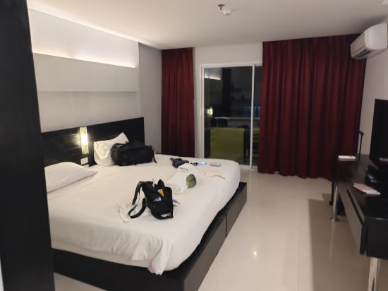 拜倫海灘飯店優惠