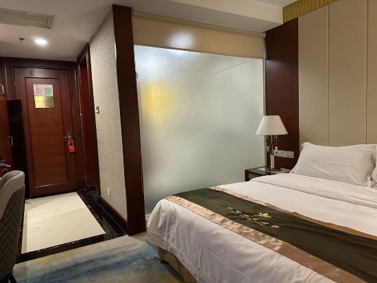 珠海益健豪庭假日大酒店（拱北口岸店）優惠