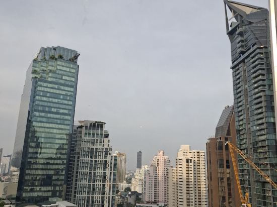 曼谷素坤逸 24 號美居飯店優惠