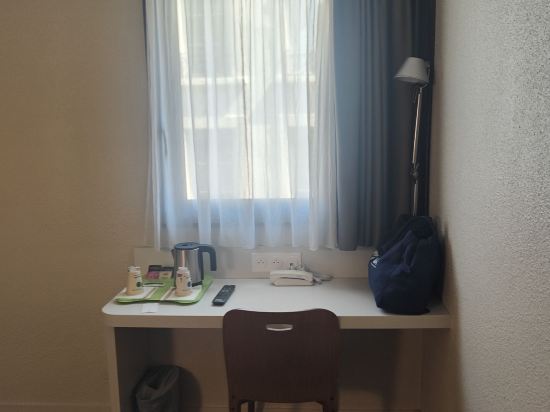 鐘樓里昂中央貝爾奇羅納酒店優惠