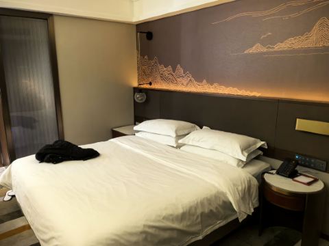 美球假日酒店（珠海拱北口岸店）優惠