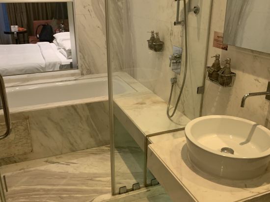 德里航空城自豪廣場飯店優惠