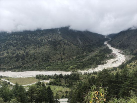 鸞喜·隱山民宿（海螺溝店）優惠