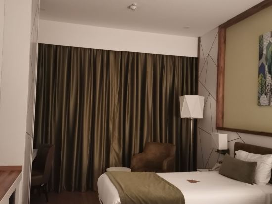 薩賓納戈琛ISG機場酒店優惠