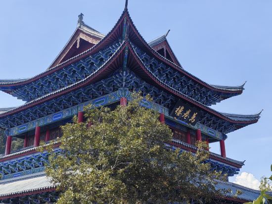 第三極國際青旅（麗江古城木府店）優惠