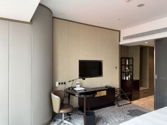 南寧中心永恆皇冠假日飯店優惠