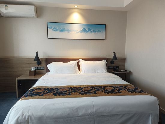 傲雪四季酒店（哈爾濱松北融創茂店）優惠