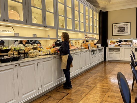 巴塞隆拿埃爾阿維尼達宮酒店優惠