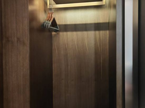 美球假日酒店（珠海拱北口岸店）優惠