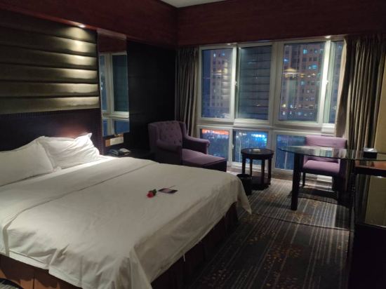 濟寧鳳凰西苑大酒店優惠