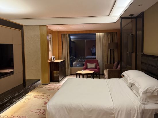 中山利和希爾頓酒店優惠