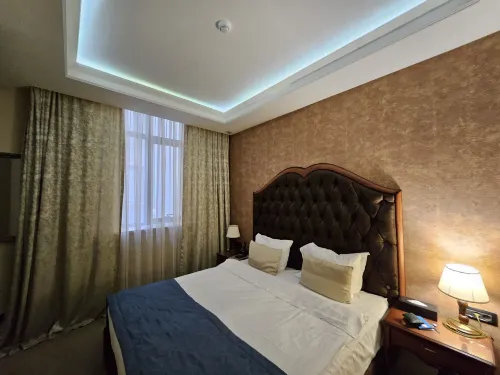 Sapphire Inn Hotel Zimmer Photos