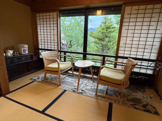 八ツ三館 クーポン