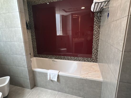 阿布扎比皇家艾美假村酒店優惠