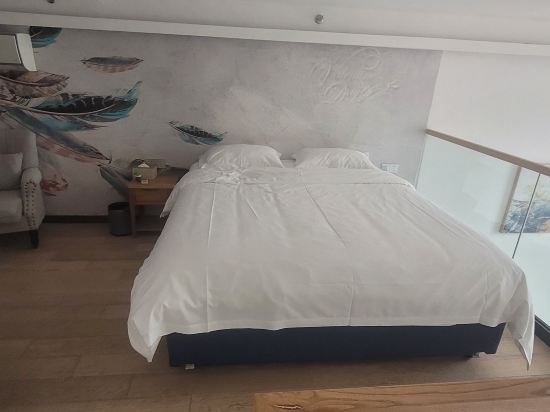 四季LOFT國際酒店公寓（深圳壹海城mall店）優惠