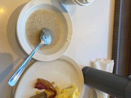 列治文温哥華機場智選假日酒店優惠