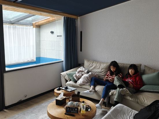 鸞喜·隱山民宿（海螺溝店）優惠