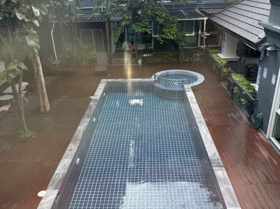 艾特居住素萬那部酒店優惠