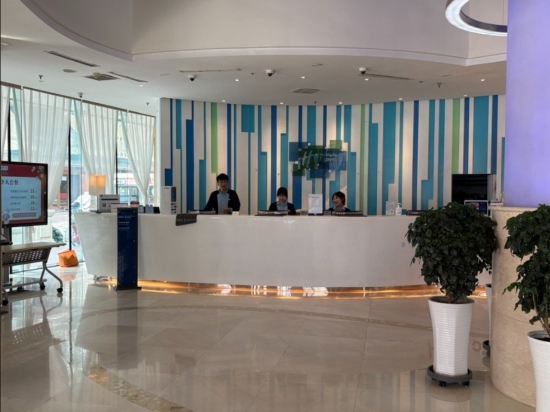 大連海尊智選假日飯店優惠