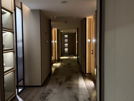 雲和夜泊飯店（上海虹橋樞紐國展中心店）優惠