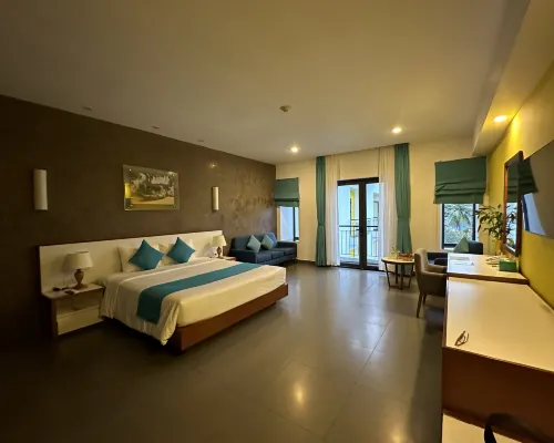 EMM Hotel Hoi An Zimmer Photos
