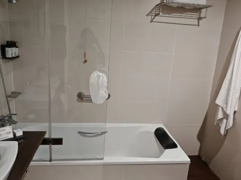 Parador de Lleida Habitaciones Photos