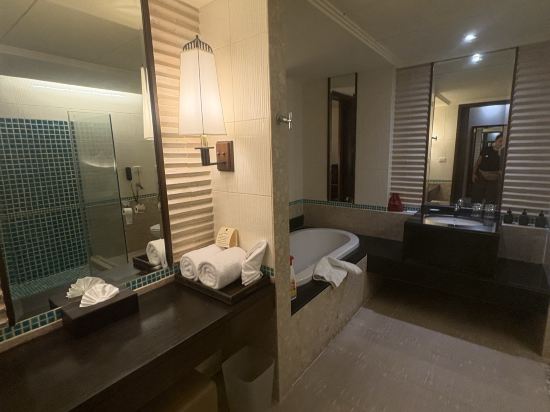 芭東帕拉貢温泉度假酒店 （SHA Extra Plus）優惠