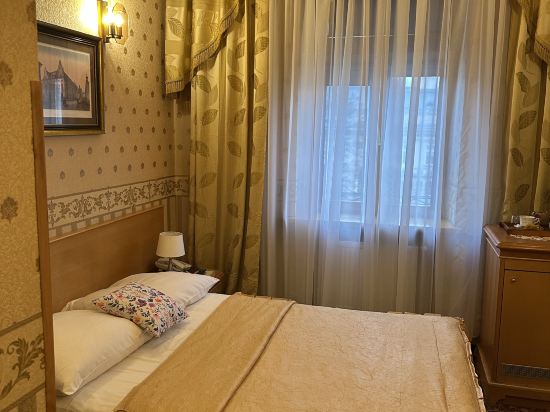 歐羅普斯基酒店優惠