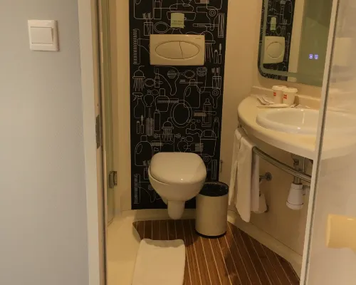 Ibis Hotel(Shanghai Xujiahui Jiaoda ) Zimmer Photos