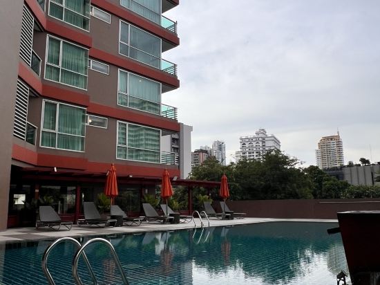 阿德菲大素坤逸飯店優惠