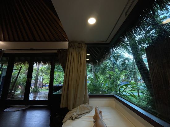 麗貝島日出海灘馬裏度假村優惠