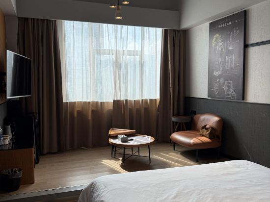 ZMAX HOTELS（珠海拱北口岸情侶路店）優惠