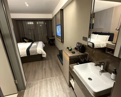HomeInnSelected (Guangzhou International Financial City Olympic Sports Center Branch) Kamar Photos