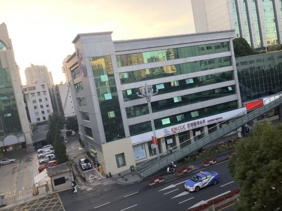 昆明麗悅城市飯店（東風廣場南屏街店）優惠