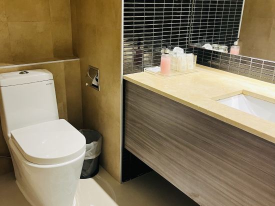 西隆翠妮提飯店優惠