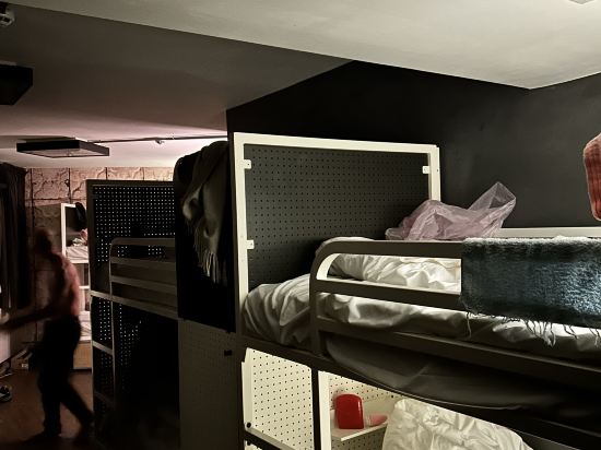 巴黎發電機旅館優惠