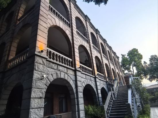 聆海飯店（日光岩港仔後沙灘店）優惠