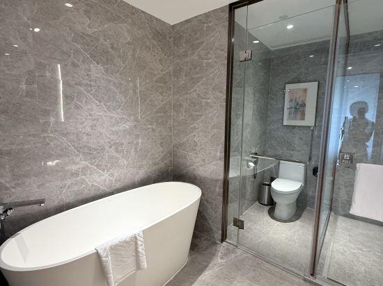 深圳南山希爾頓逸林酒店及公寓優惠