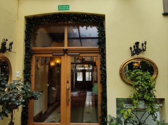 歐羅普斯基酒店優惠