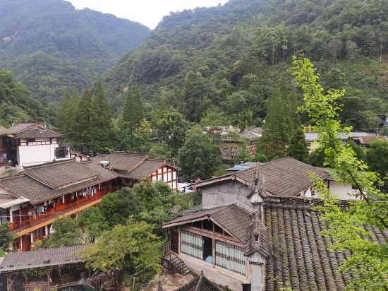 青城山半日閒民宿優惠