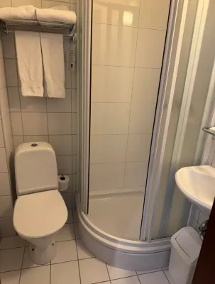 Hotel Cabin Zimmer Photos