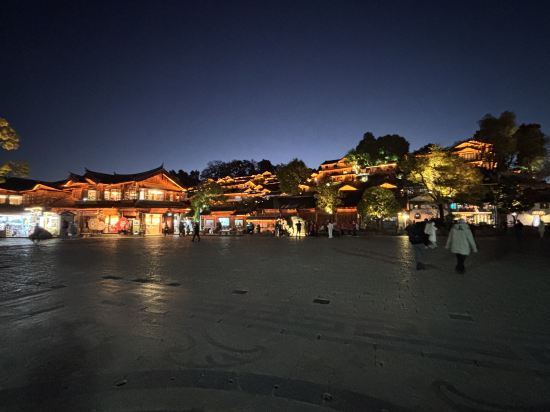 撫雲·供氧輕奢美宿（麗江古城大水車店）優惠