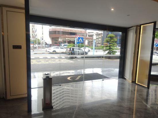 希岸Deluxe飯店（中山興中廣場店）優惠