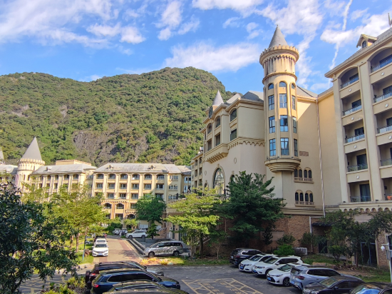 英德奧園希爾頓逸林度假酒店優惠