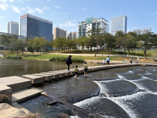 藍圖雲端酒店（深圳龍城廣場地鐵站店）優惠